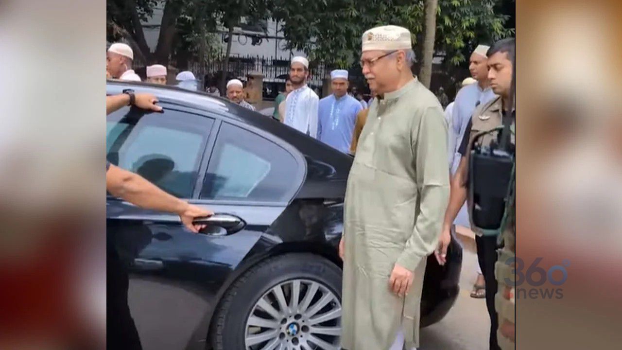 একটা চোরকে প্রোটেকশন দেওয়া হচ্ছে, গুলশানে জুমার নামাজ শেষে উপস্থিত এক ব্যক্তির মন্তব্য 